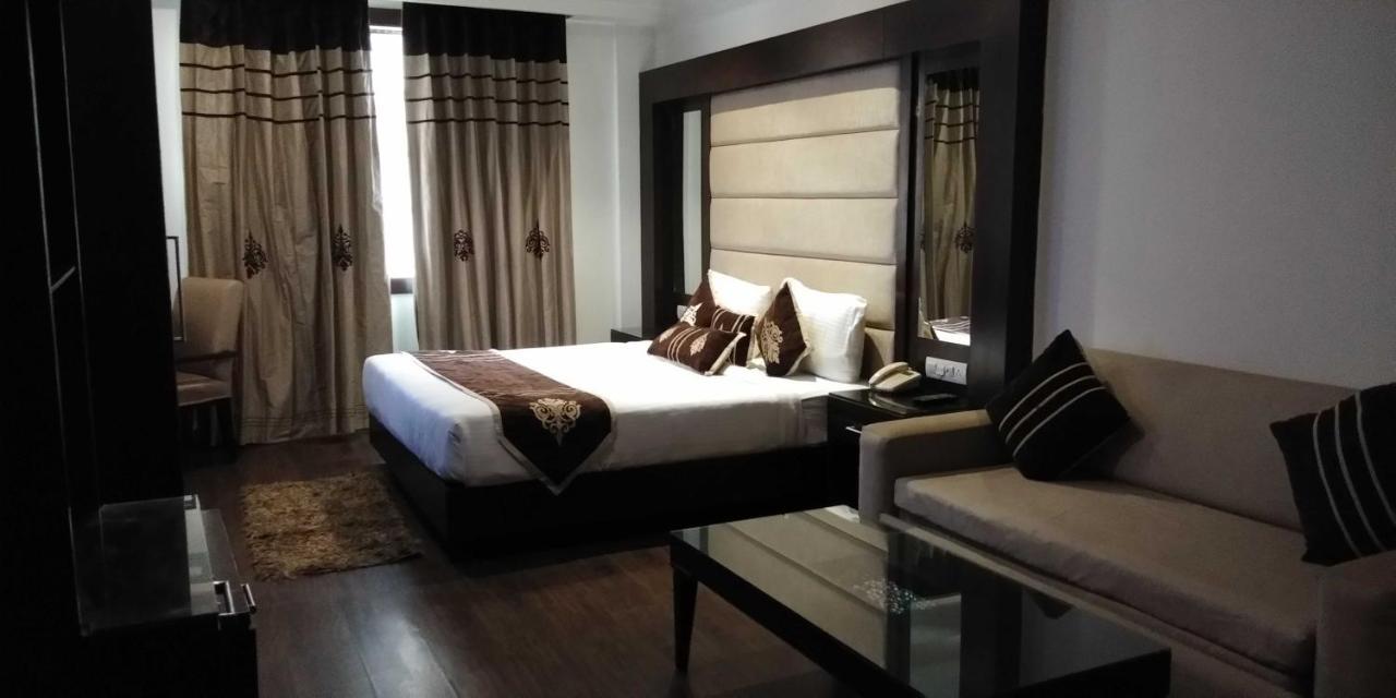 Hotel Pitrashish Pride Igi Intl Airport Delhi ภายนอก รูปภาพ