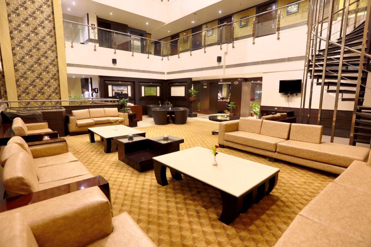 Hotel Pitrashish Pride Igi Intl Airport Delhi ภายนอก รูปภาพ