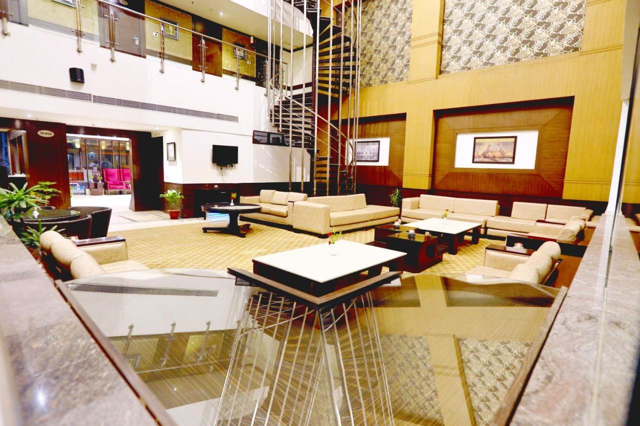 Hotel Pitrashish Pride Igi Intl Airport Delhi ภายนอก รูปภาพ
