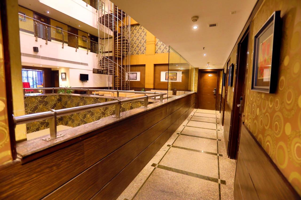 Hotel Pitrashish Pride Igi Intl Airport Delhi ภายนอก รูปภาพ