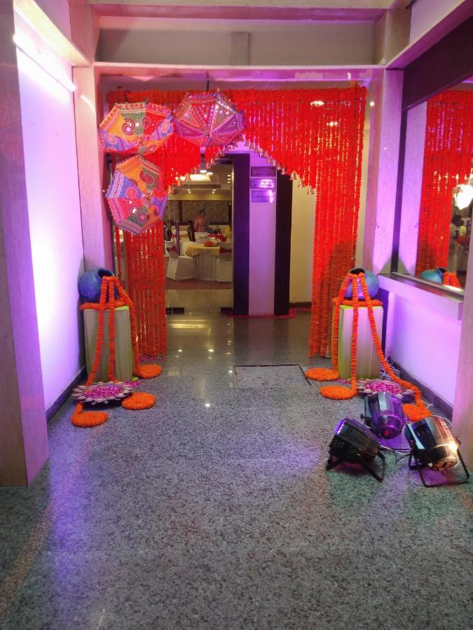 Hotel Pitrashish Pride Igi Intl Airport Delhi ภายนอก รูปภาพ