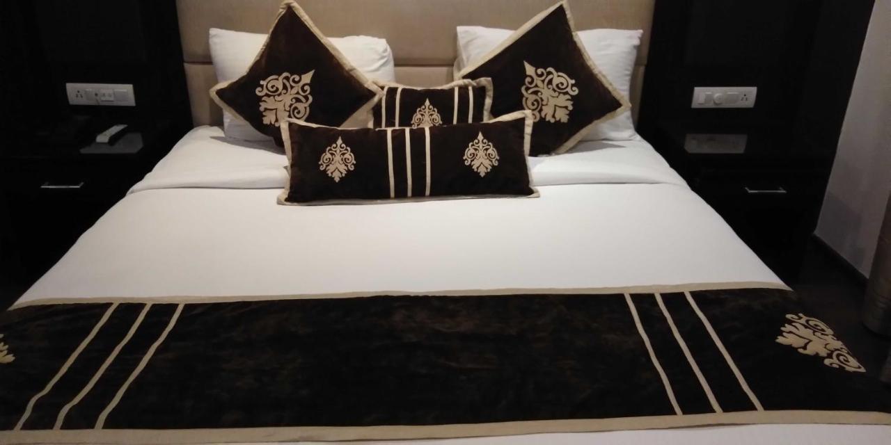 Hotel Pitrashish Pride Igi Intl Airport Delhi ภายนอก รูปภาพ